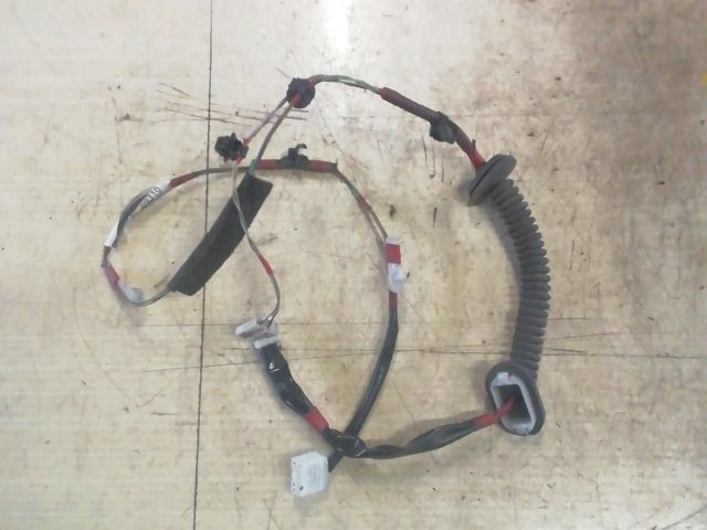 bontott SUZUKI SWIFT III Jobb hátsó Ajtó Kábelköteg