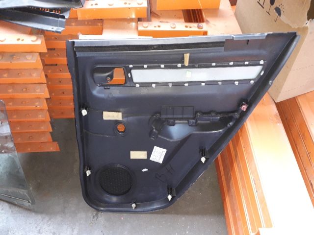 bontott SUZUKI SWIFT III Jobb hátsó Ajtó Kárpit