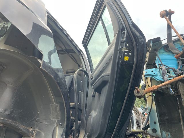 bontott SUZUKI SWIFT III Jobb hátsó Ajtó (Üres lemez)