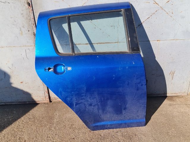 bontott SUZUKI SWIFT III Jobb hátsó Ajtó (Üres lemez)