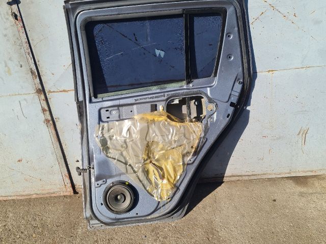 bontott SUZUKI SWIFT III Jobb hátsó Ajtó (Üres lemez)