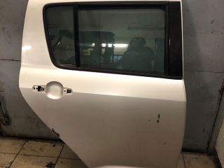 bontott SUZUKI SWIFT III Jobb hátsó Ajtó (Üres lemez)
