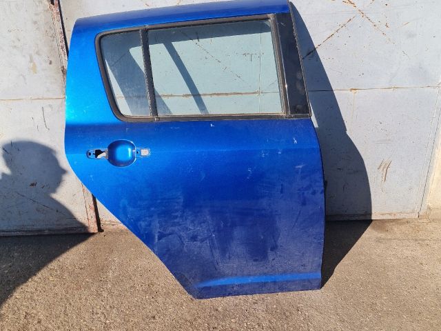 bontott SUZUKI SWIFT III Jobb hátsó Ajtó (Üres lemez)