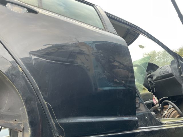 bontott SUZUKI SWIFT III Jobb hátsó Ajtó (Üres lemez)