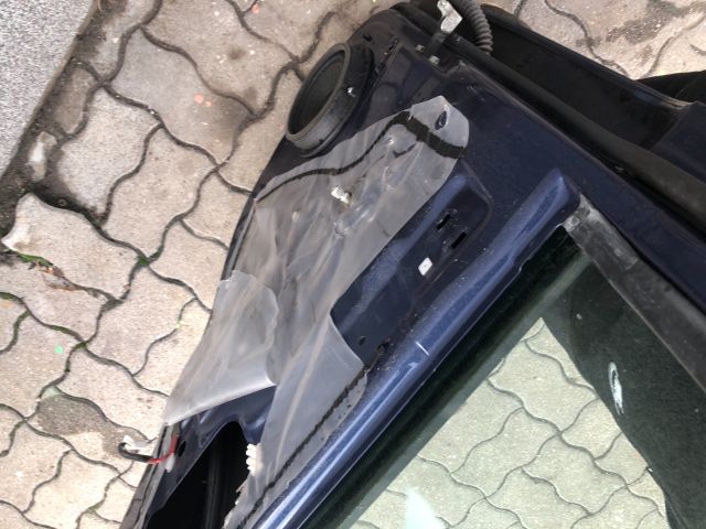 bontott SUZUKI SWIFT III Jobb hátsó Ajtó (Üres lemez)