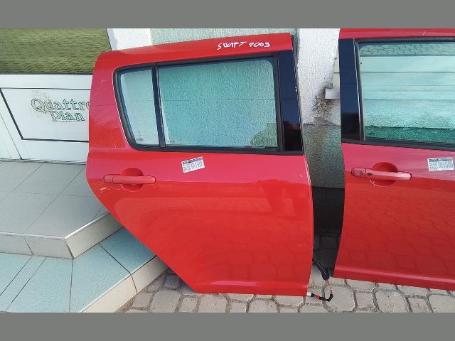 bontott SUZUKI SWIFT III Jobb hátsó Ajtózár