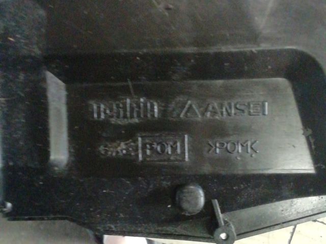 bontott SUZUKI SWIFT III Jobb hátsó Ajtózár