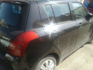 bontott SUZUKI SWIFT III Jobb hátsó Ajtózár