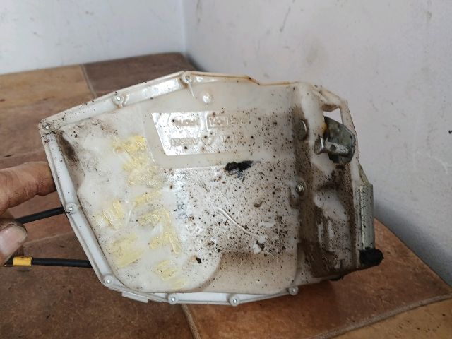 bontott SUZUKI SWIFT III Jobb hátsó Ajtózár