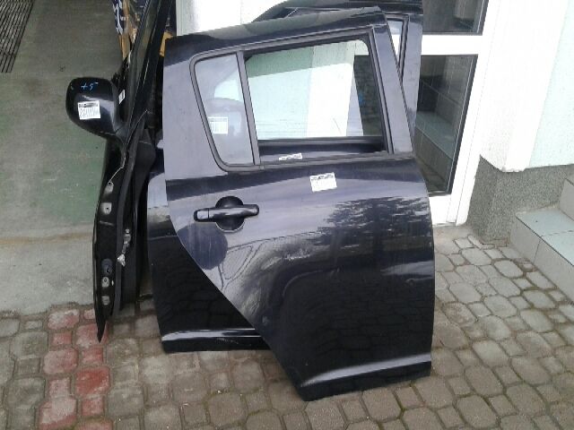 bontott SUZUKI SWIFT III Jobb hátsó Ajtózár