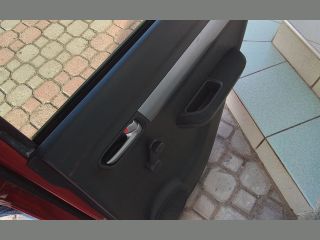 bontott SUZUKI SWIFT III Jobb hátsó Ajtózár