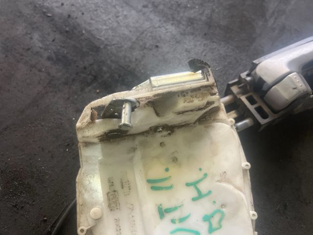 bontott SUZUKI SWIFT III Jobb hátsó Ajtózár