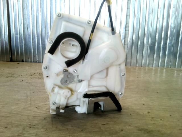 bontott SUZUKI SWIFT III Jobb hátsó Ajtózár