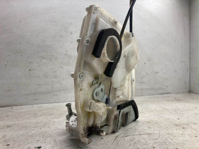 bontott SUZUKI SWIFT III Jobb hátsó Ajtózár