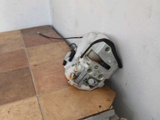 bontott SUZUKI SWIFT III Jobb hátsó Ajtózár