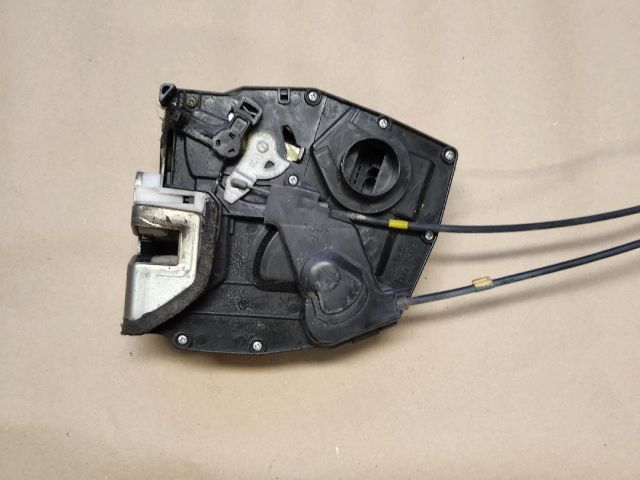 bontott SUZUKI SWIFT III Jobb hátsó Ajtózár