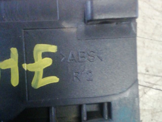 bontott SUZUKI SWIFT III Jobb hátsó Belső Kilincs