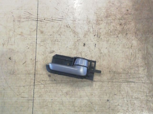 bontott SUZUKI SWIFT III Jobb hátsó Belső Kilincs