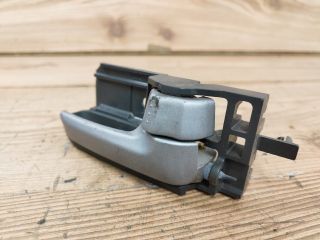 bontott SUZUKI SWIFT III Jobb hátsó Belső Kilincs