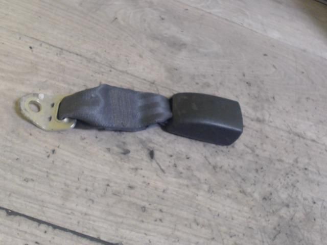 bontott SUZUKI SWIFT III Jobb hátsó Biztonsági Öv Csat