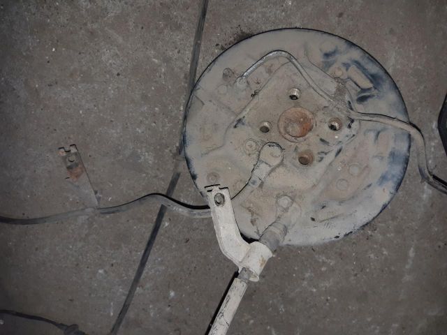 bontott SUZUKI SWIFT III Jobb hátsó Csonkállvány Kerékaggyal