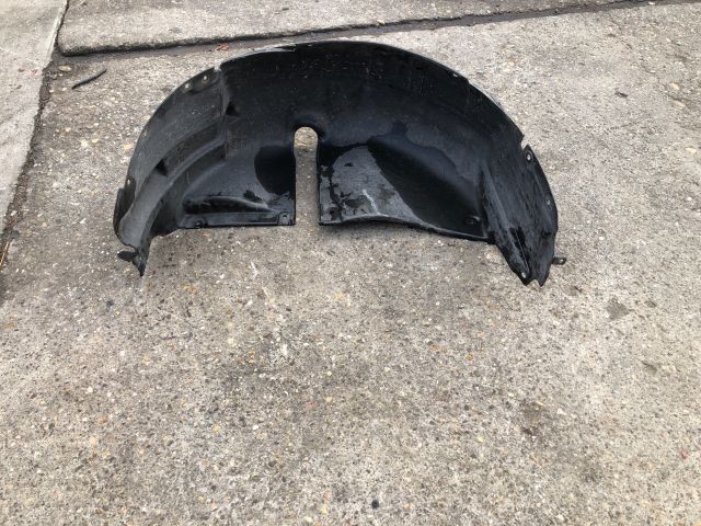 bontott SUZUKI SWIFT III Jobb hátsó Dobbetét (Kerékjárati, Műanyag)