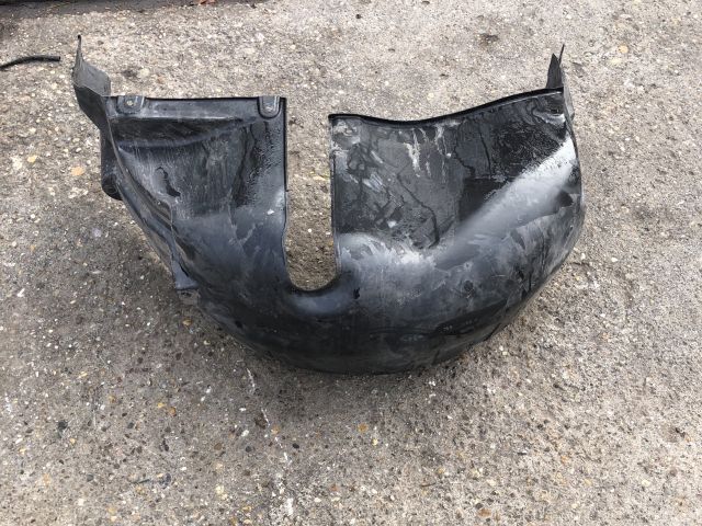 bontott SUZUKI SWIFT III Jobb hátsó Dobbetét (Kerékjárati, Műanyag)