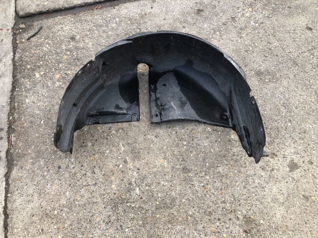 bontott SUZUKI SWIFT III Jobb hátsó Dobbetét (Kerékjárati, Műanyag)