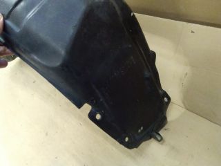 bontott SUZUKI SWIFT III Jobb hátsó Dobbetét (Kerékjárati, Műanyag)