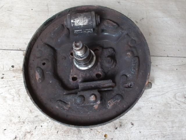 bontott SUZUKI SWIFT III Jobb hátsó Fék Alaplap