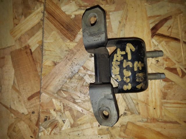 bontott SUZUKI SWIFT III Jobb hátsó Felső Zsanér