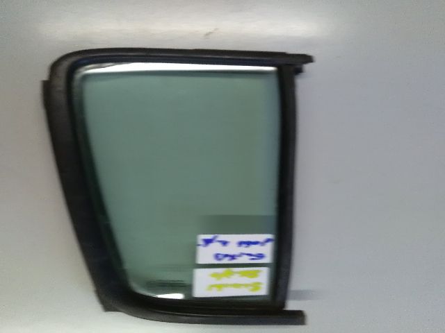bontott SUZUKI SWIFT III Jobb hátsó Fixüveg (Ajtóban)