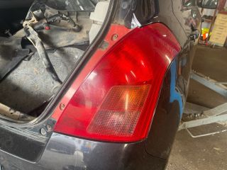 bontott SUZUKI SWIFT III Jobb hátsó Gumikéder