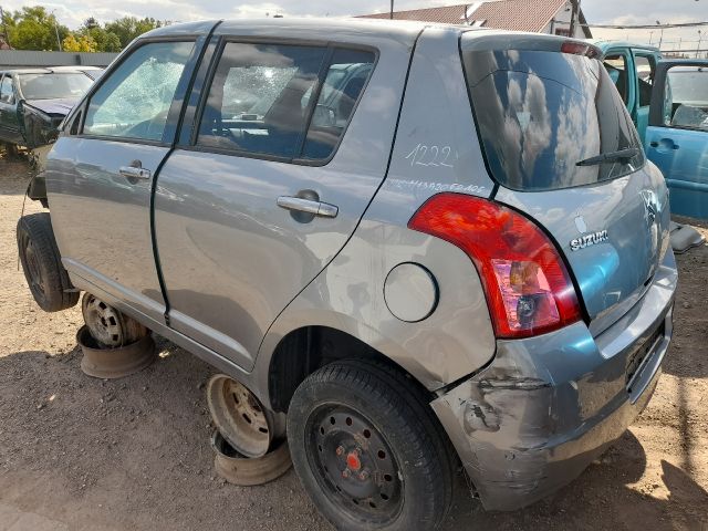 bontott SUZUKI SWIFT III Jobb hátsó Kapaszkodó (Felső)