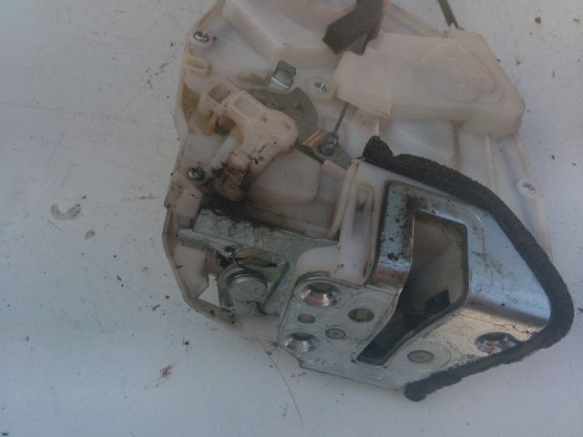 bontott SUZUKI SWIFT III Jobb hátsó Központizár Motor