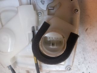 bontott SUZUKI SWIFT III Jobb hátsó Központizár Motor