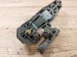 bontott SUZUKI SWIFT III Jobb hátsó Külső Kilincs