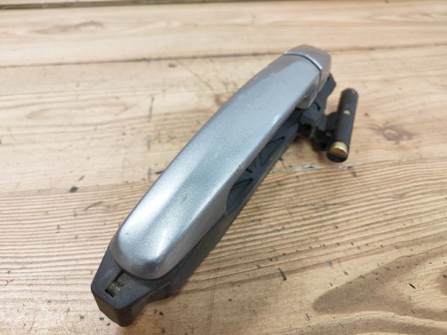 bontott SUZUKI SWIFT III Jobb hátsó Külső Kilincs