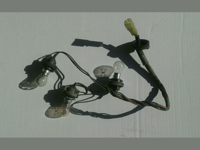 bontott SUZUKI SWIFT III Jobb Hátsó Lámpa Foglalat