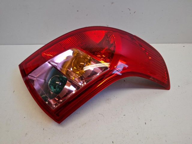 bontott SUZUKI SWIFT III Jobb Hátsó Lámpa