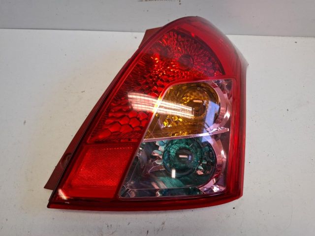 bontott SUZUKI SWIFT III Jobb Hátsó Lámpa