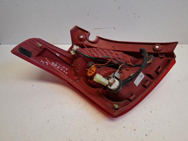 bontott SUZUKI SWIFT III Jobb Hátsó Lámpa