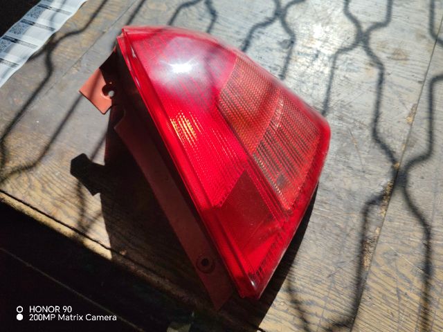 bontott SUZUKI SWIFT III Jobb Hátsó Lámpa