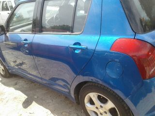 bontott SUZUKI SWIFT III Jobb Hátsó Lámpa