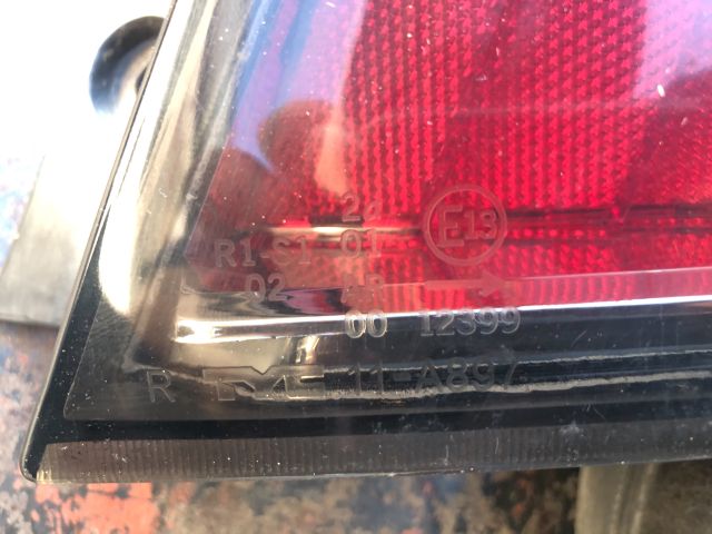 bontott SUZUKI SWIFT III Jobb Hátsó Lámpa