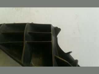 bontott SUZUKI SWIFT III Jobb hátsó Lökhárító Tartó (Műanyag)