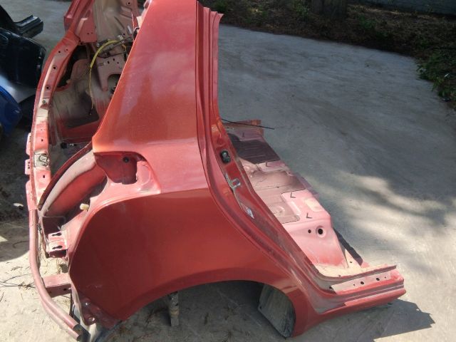 bontott SUZUKI SWIFT III Jobb hátsó Sárvédő