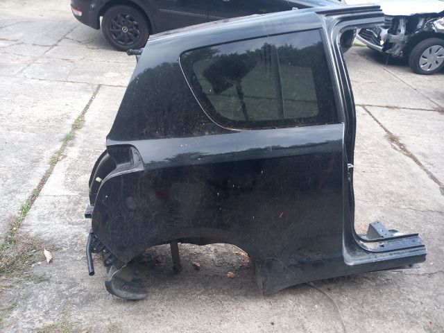 bontott SUZUKI SWIFT III Jobb hátsó Sárvédő