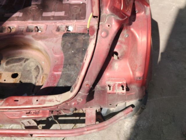 bontott SUZUKI SWIFT III Jobb hátsó Sárvédő