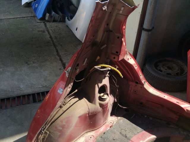 bontott SUZUKI SWIFT III Jobb hátsó Sárvédő